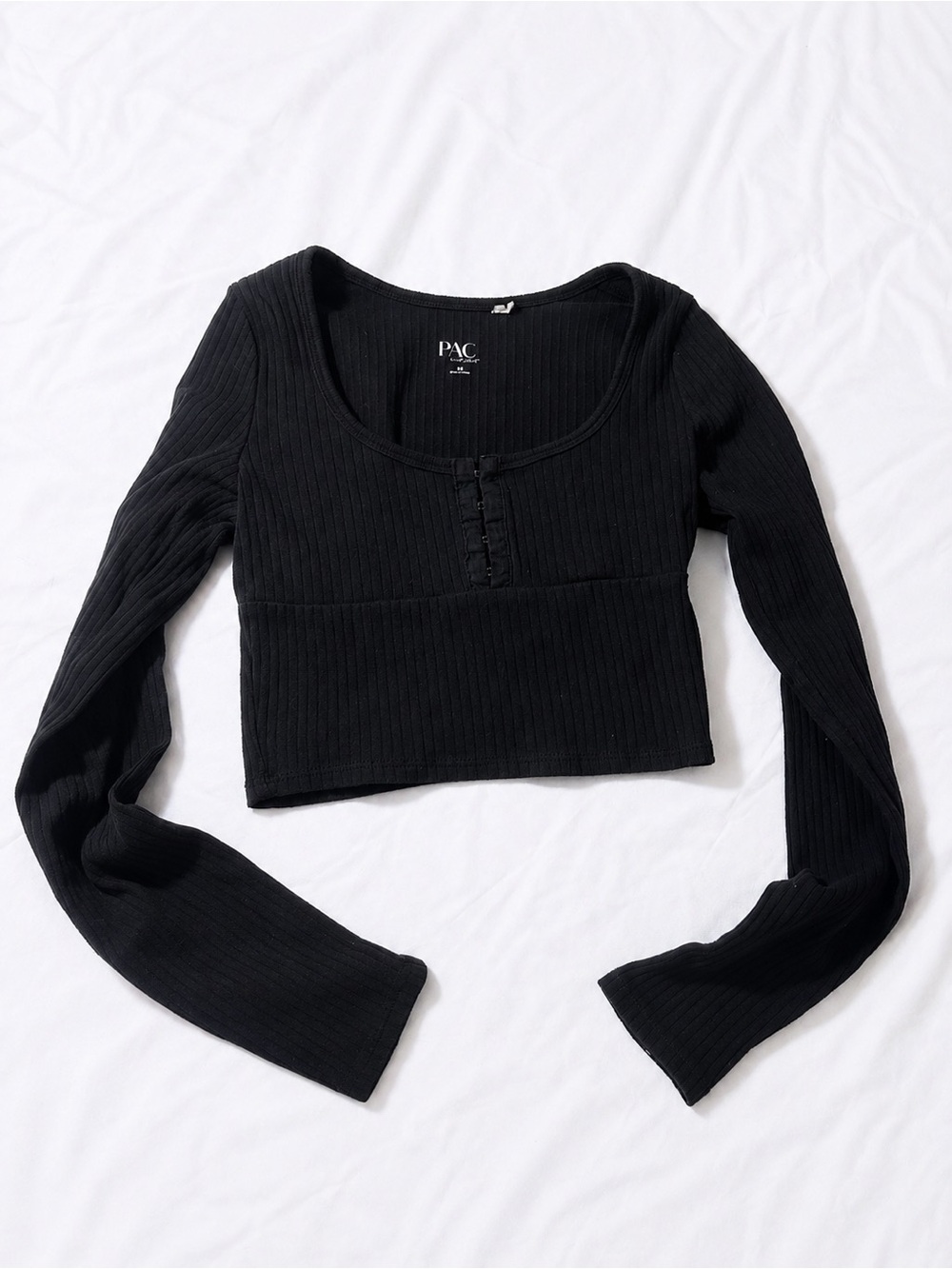 PacSun Black Ribbed Long Sleeve Crop Top